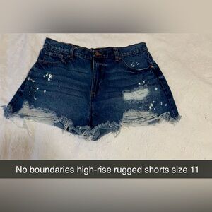No Boundaries Women's High-Rise Rugged Denim Shorts